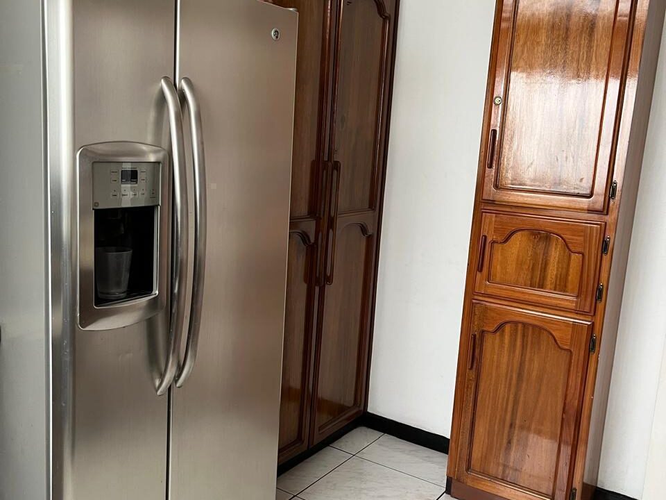 CASA EN VENTA BARRIO EL ROBLEDAL LA URUCA (22)