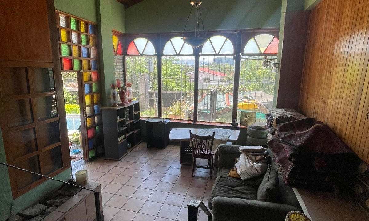 CASA EN VENTA ESCAZU MAHDAD (11)