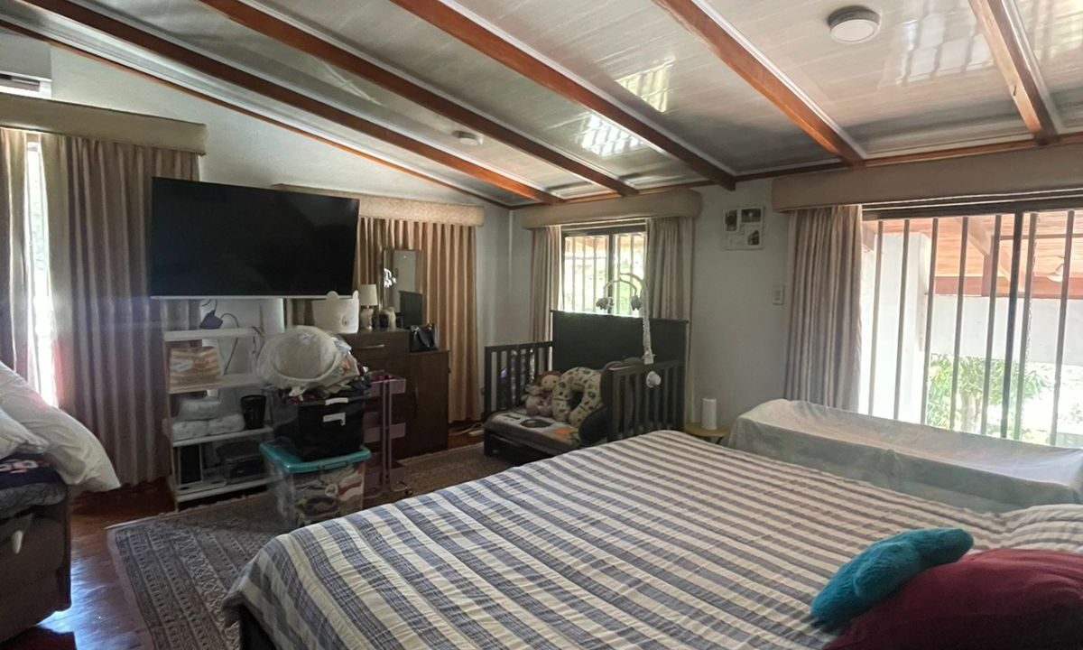 CASA EN VENTA ESCAZU MAHDAD (25)