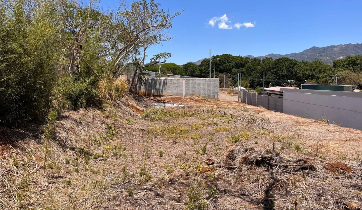 LOTE EN VENTA - CALLE LA GRANJA ATENAS (1)