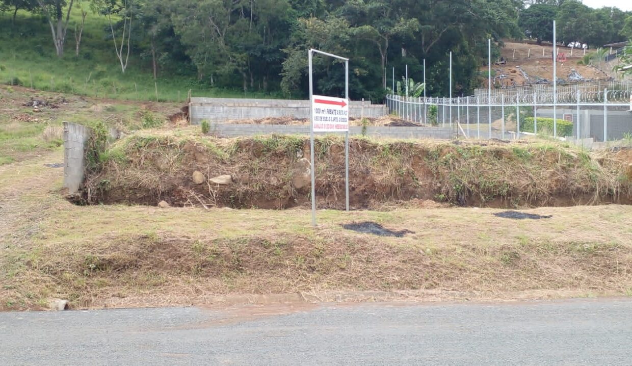 VENTA DE LOTE ATENAS (4)