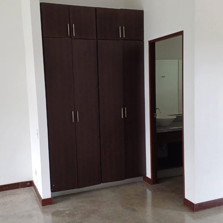 VENTA O ALQUILER EN CONDOMINIO LOFTS SANTA ANA (21)